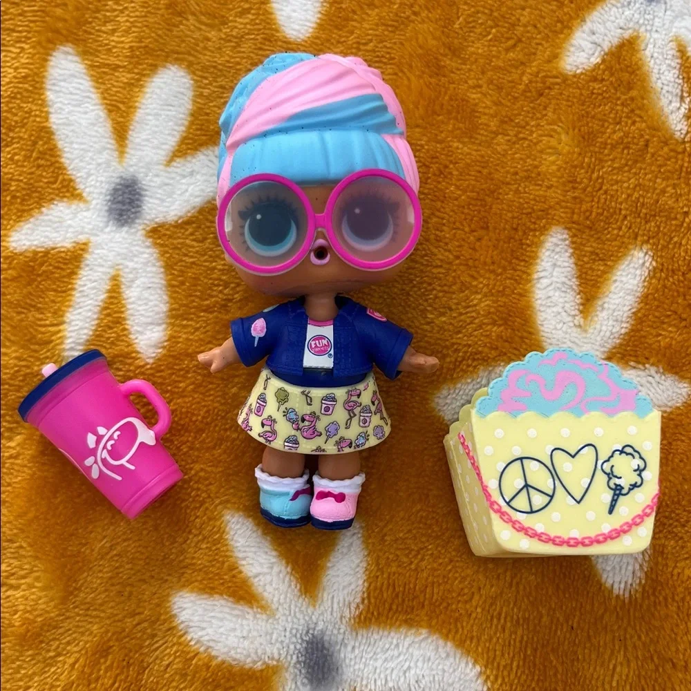 NEW L.O.L. Surprise Mini Sweets Flamingo Girlie Collectible Doll LS-208